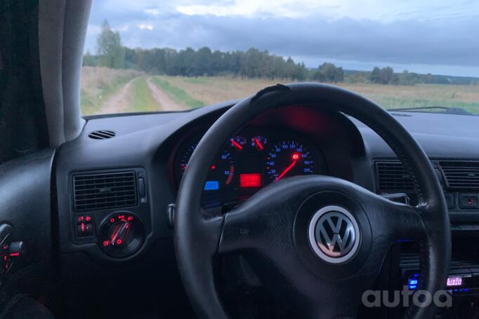 Volkswagen Golf 4 generation Hatchback 5-doors