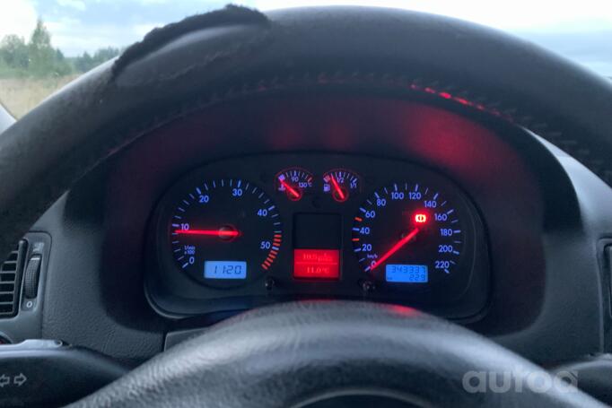 Volkswagen Golf 4 generation Hatchback 5-doors