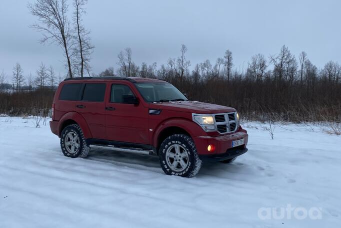 Dodge Nitro 1 generation SUV