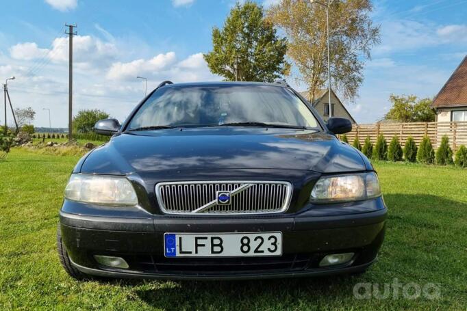 Volvo V70 2 generation R wagon 5-doors