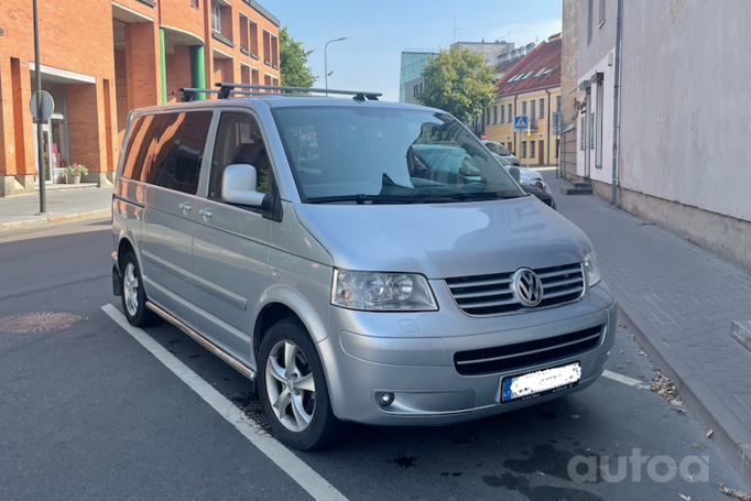 Volkswagen Multivan T5 Minivan