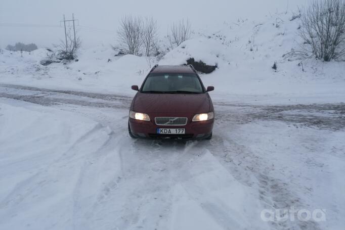Volvo V70 2 generation [restyling] R wagon 5-doors
