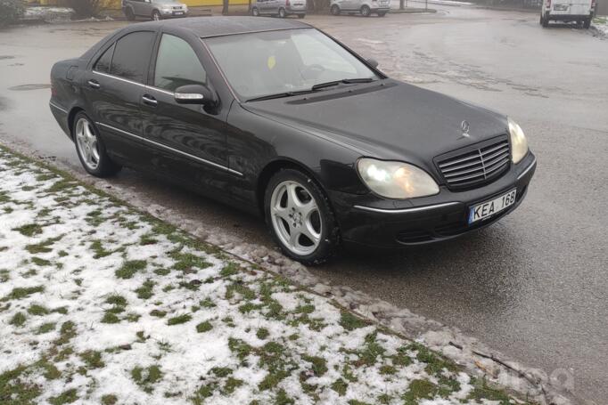 Mercedes-Benz S-Class W220 Sedan
