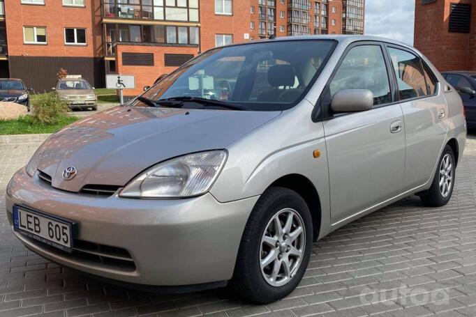 Toyota Prius 1 generation Sedan