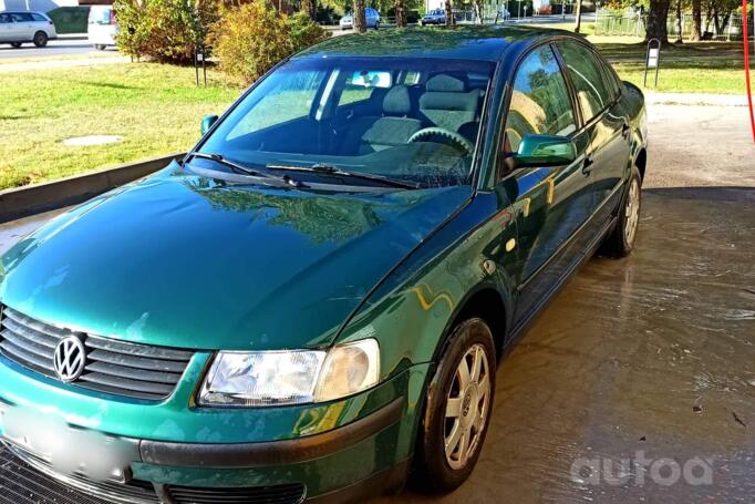 Volkswagen Passat B5 Sedan 4-doors