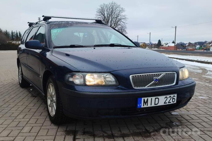 Volvo V70 2 generation wagon