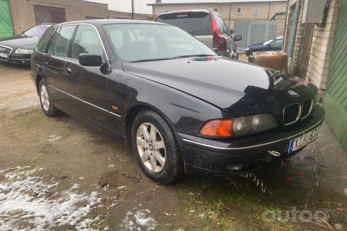 BMW 5 Series E39 Touring wagon