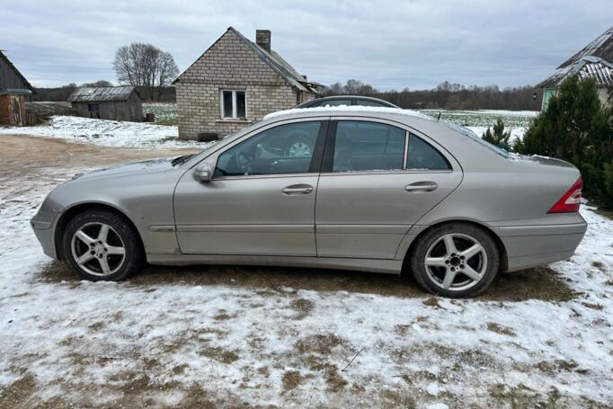 Mercedes-Benz C-Class W203/S203/CL203 Sedan 4-doors