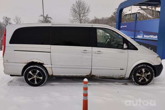 Mercedes-Benz Vito W639 Minivan 4-doors