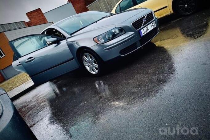 Volvo S40 2 generation Sedan