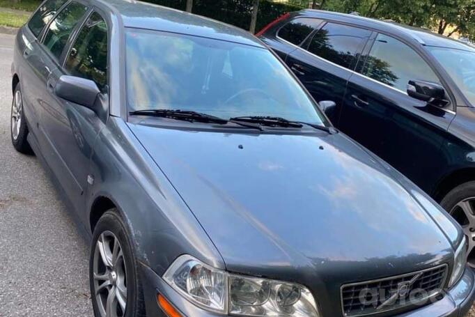 Volvo V40 1 generation [2th restyling] wagon