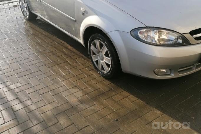 Chevrolet Lacetti 1 generation Hatchback