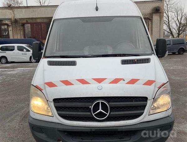 Mercedes-Benz Sprinter Second generation