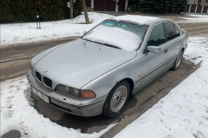 BMW 5 Series E39 Sedan 4-doors