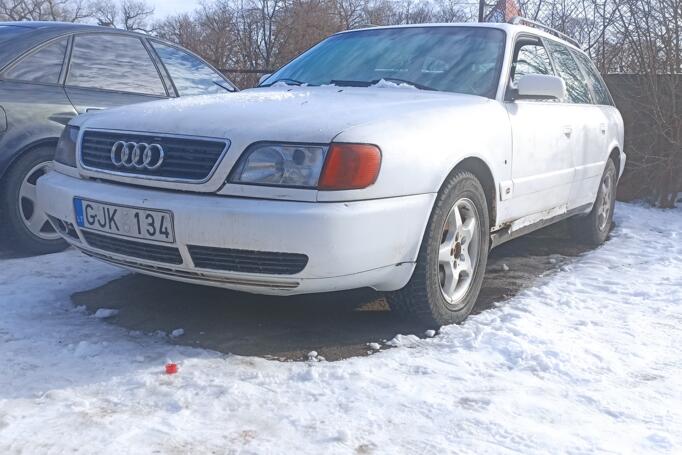 Audi A6 A4/C4 wagon