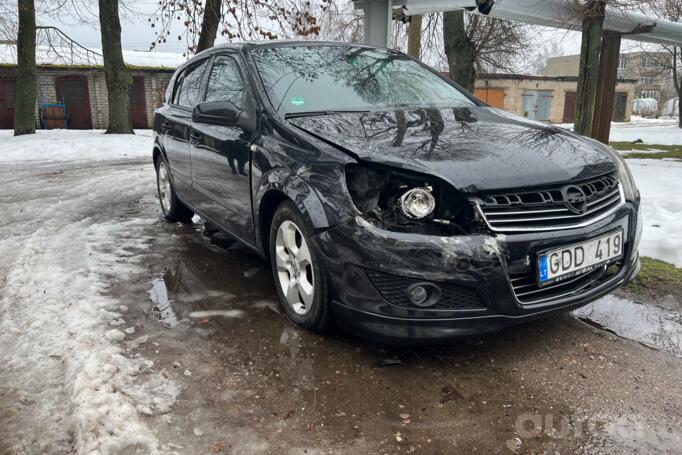 Opel Astra H Hatchback