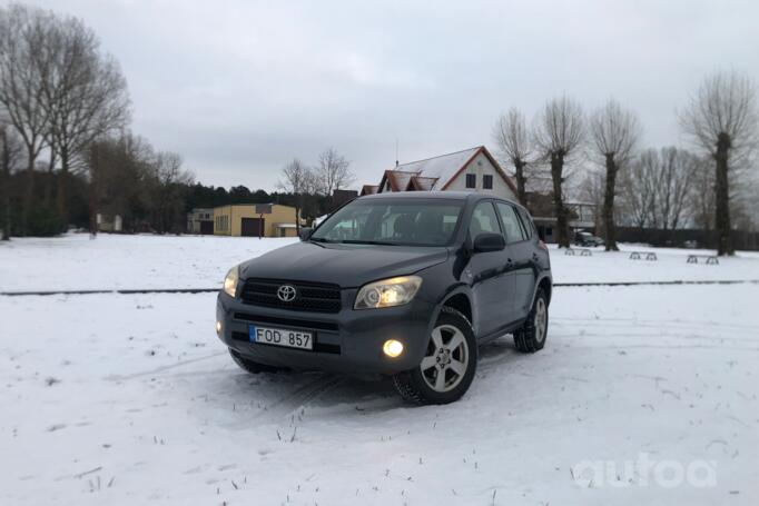 Toyota RAV4 3 generation Crossover