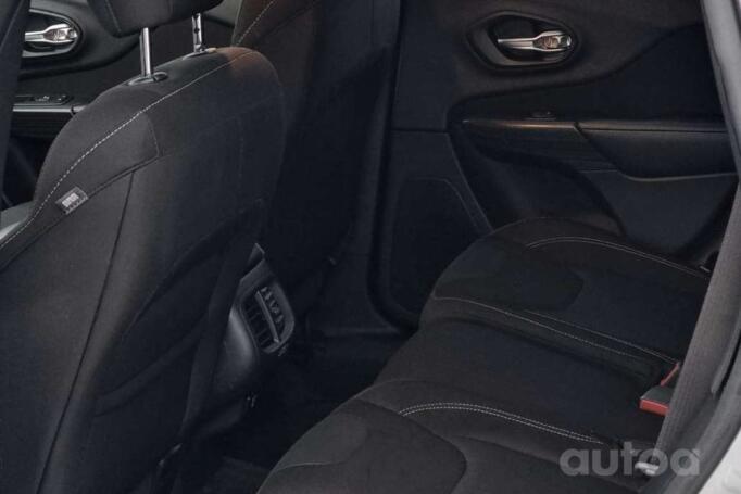 Jeep Cherokee KL SUV 5-doors