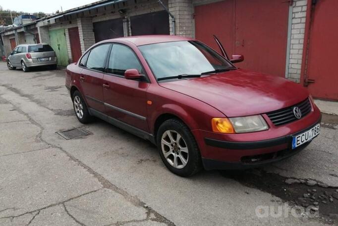 Volkswagen Passat B5 Sedan 4-doors