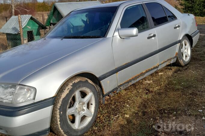 Mercedes-Benz C-Class W202/S202 Sedan