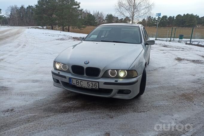 BMW 5 Series E39 Sedan 4-doors