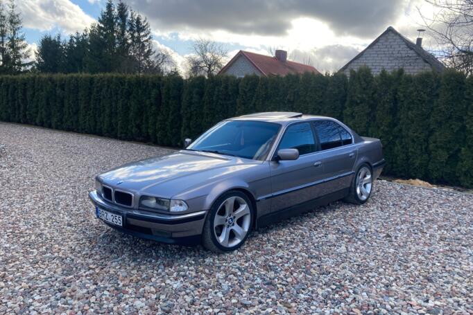 BMW 7 Series E38 Sedan