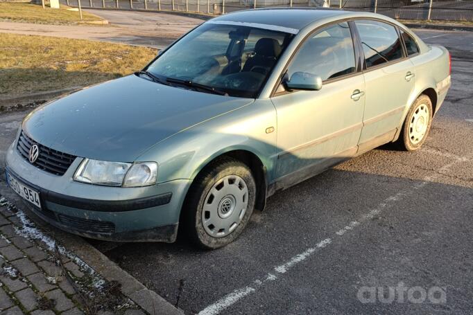 Volkswagen Passat B5 Sedan 4-doors