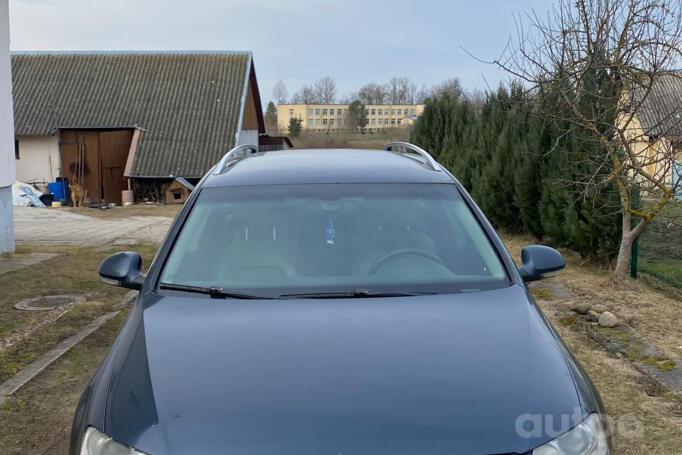Volkswagen Passat B6 wagon 5-doors