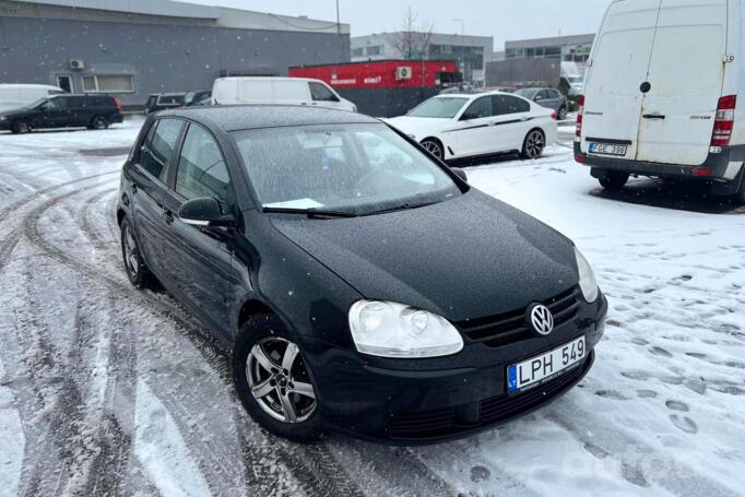 Volkswagen Golf 5 generation Hatchback 5-doors