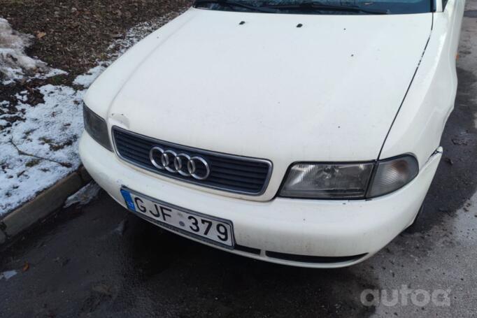 Audi A4 B5 Avant wagon 5-doors