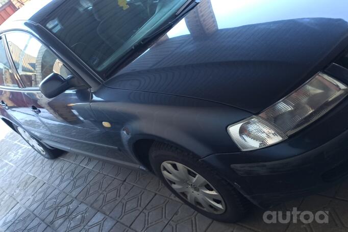 Volkswagen Passat B5 Sedan 4-doors