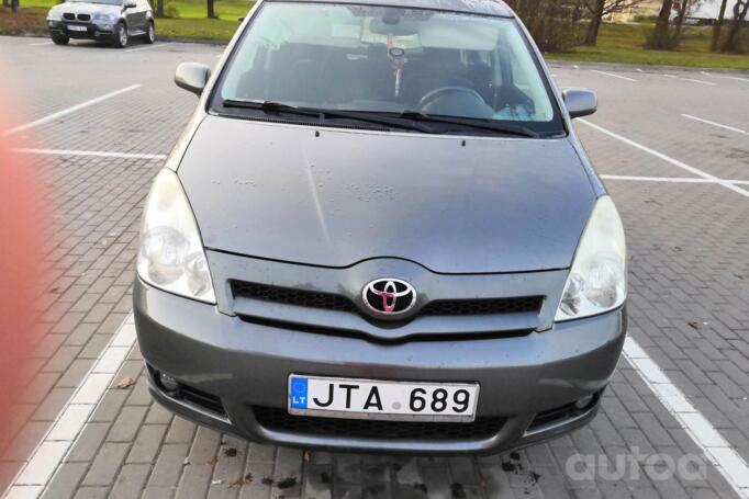 Toyota Corolla Verso 1 generation [restyling] Minivan
