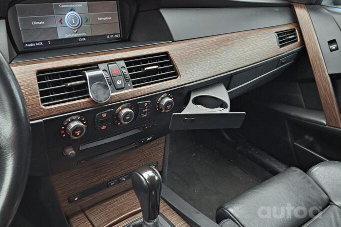 BMW 5 Series E60/E61 Touring wagon