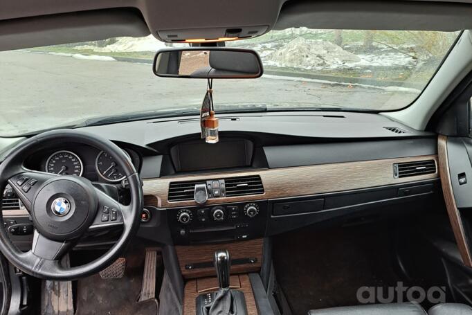 BMW 5 Series E60/E61 Touring wagon