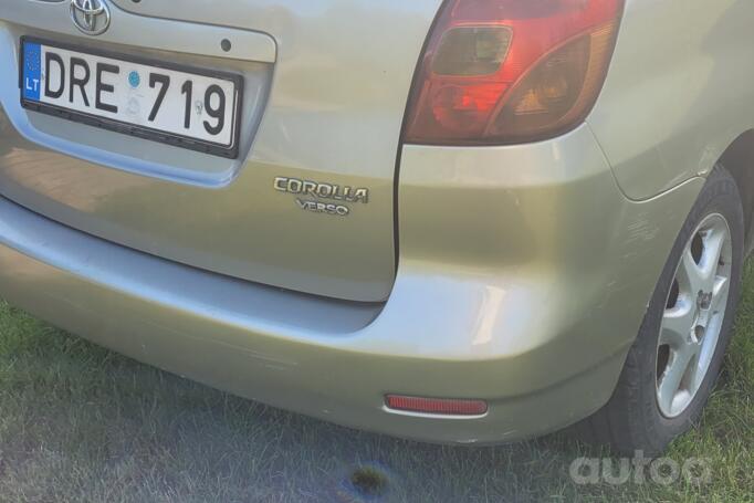 Toyota Corolla Verso 1 generation Minivan