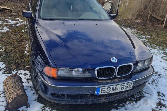 BMW 5 Series E39 Sedan 4-doors