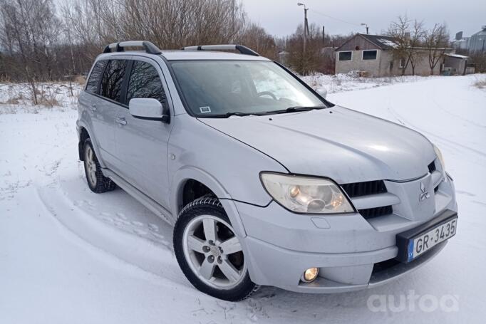 Mitsubishi Outlander 2 generation