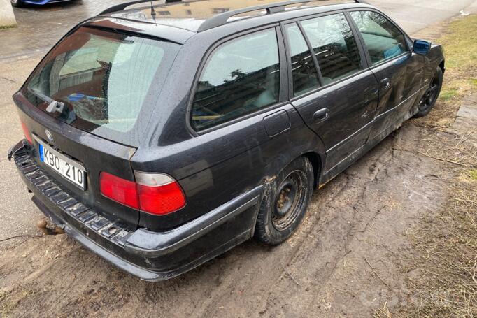 BMW 5 Series E39 Touring wagon