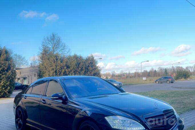 Mercedes-Benz S-Class W221 Sedan Long