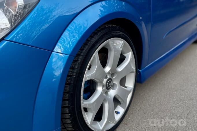 Opel Astra OPC H