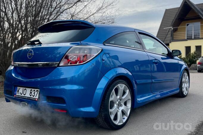 Opel Astra OPC H