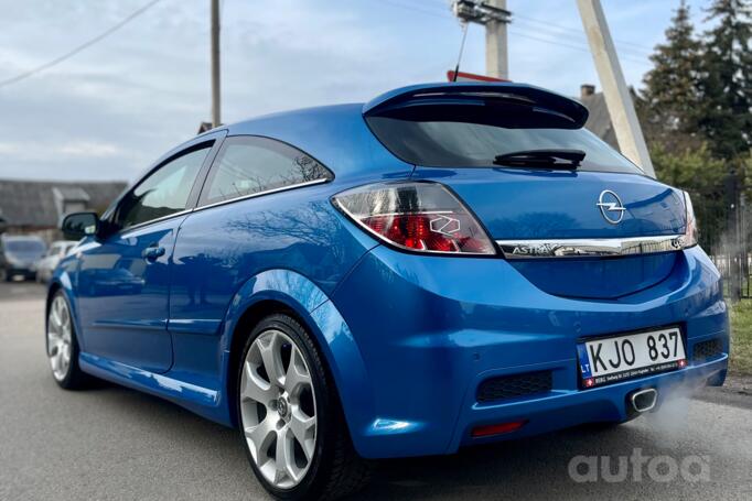 Opel Astra OPC H