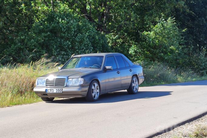 Mercedes-Benz E-Class W124 Sedan