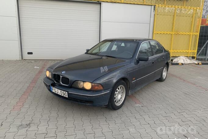 BMW 5 Series E39 Sedan 4-doors