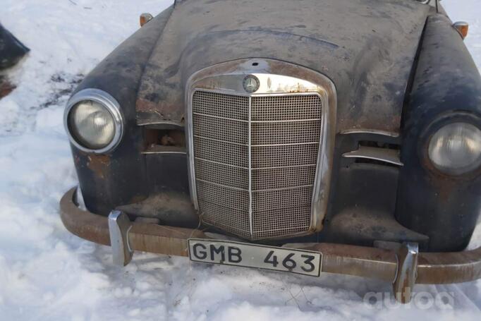 Mercedes-Benz 190 (W201) 1 generation