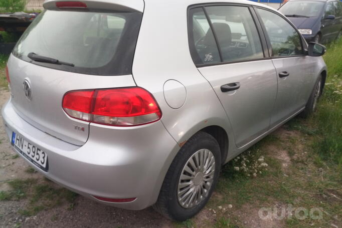 Volkswagen Golf 6 generation R hatchback 5-doors