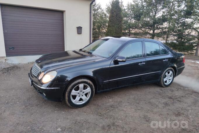 Mercedes-Benz E-Class W211 Sedan