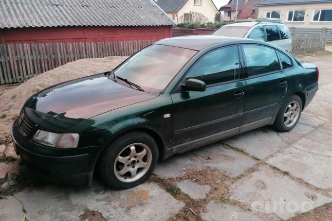Volkswagen Passat B5 Sedan 4-doors