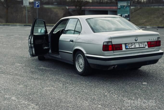 BMW 5 Series E34 Sedan