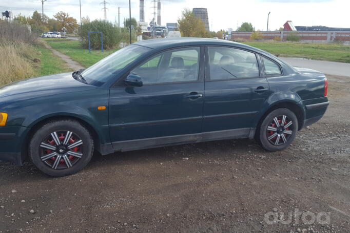 Volkswagen Passat B5 Sedan 4-doors
